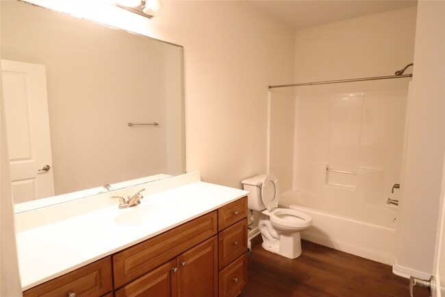 Photo - 322 7th Ave N