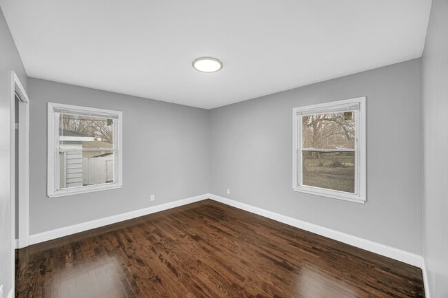 Photo - Beautifully Updated 4 beds/2baths