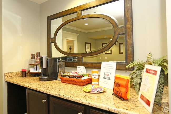 The Pointe at River Glen