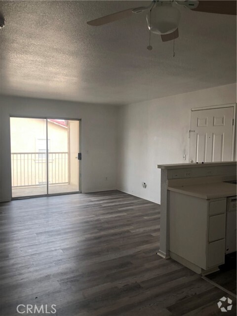 Building Photo - 1970 Clary Dr Unit 314 Rental