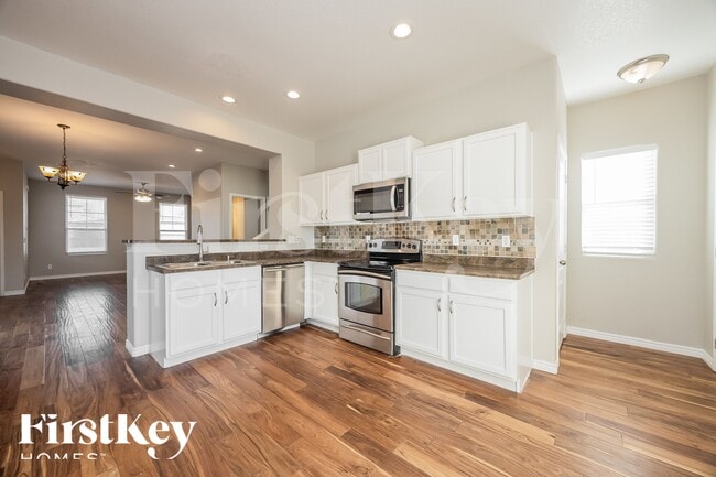 Photo - 6419 Silverwind Cir