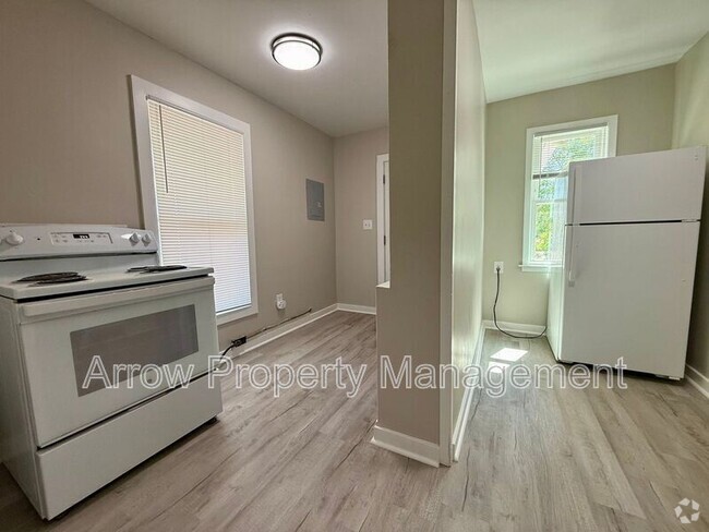 Building Photo - 120 S 28th St Unit 2 Rental