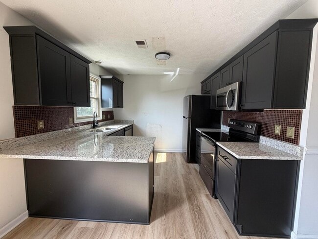 Photo - 308 S Keeneland Dr