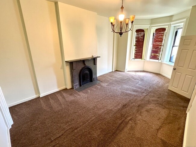 Photo - 491 Meadow St