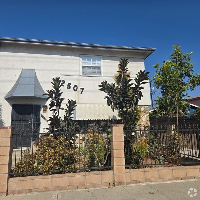Building Photo - 2507 Obama Blvd Unit 4 Rental