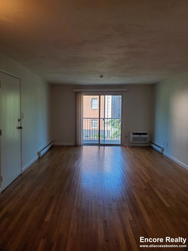 Building Photo - 45 Elmwood Park Unit 12
