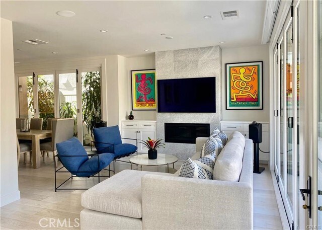 Photo - 203 Sapphire Ave Casa