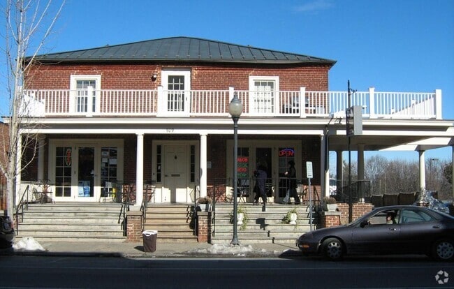 Building Photo - 909 W Main St Unit 201 Rental