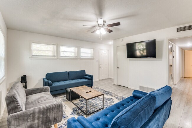 Photo - 5155 Trail Lake Dr