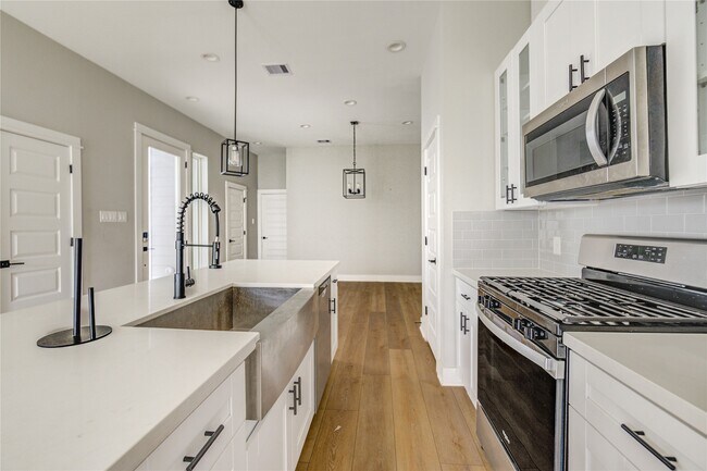 Photo - 4220 McKinley St