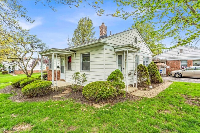 Photo - 10266 Manorford Dr House