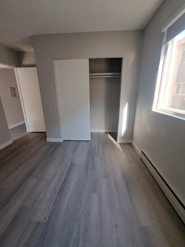 Photo - 10734-108 108 St NW Unit 5