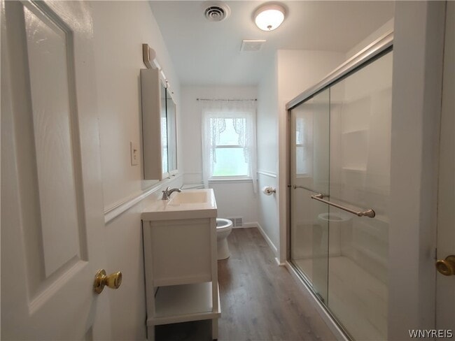 Photo - 250 N 6th St