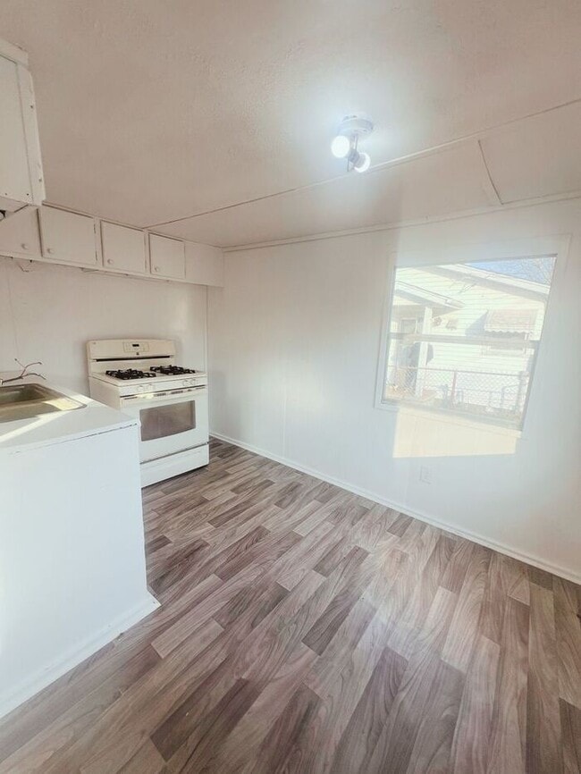 Photo - Cozy and affordable 2-bedroom