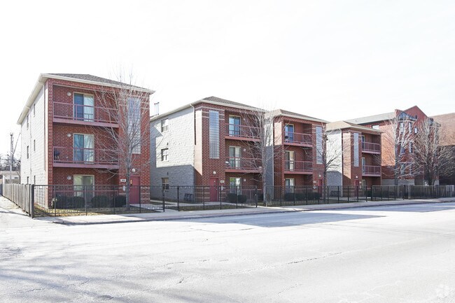 Photo - Normal Parkway Homes