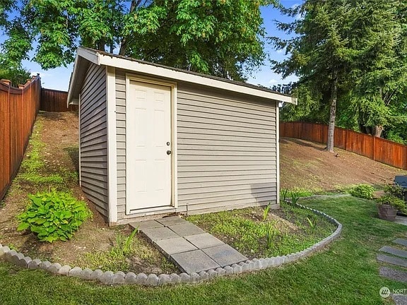 10102 162nd Ave NE