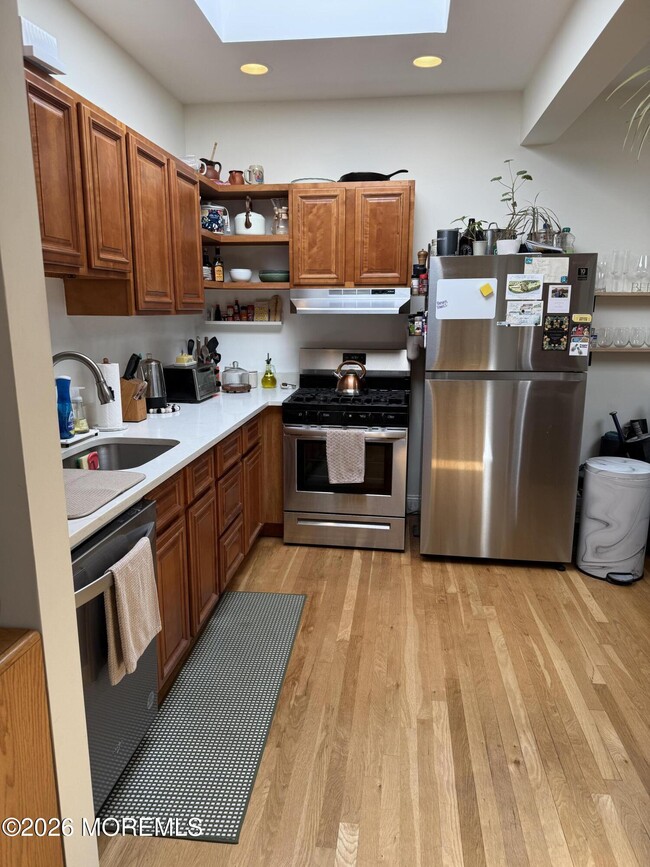 Building Photo - 717 Cookman Ave Unit 2