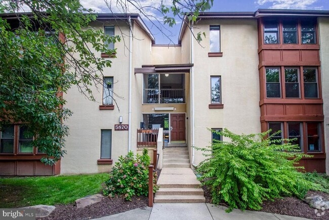 Building Photo - 5870 Thunder Hill Rd Unit C-2 Rental