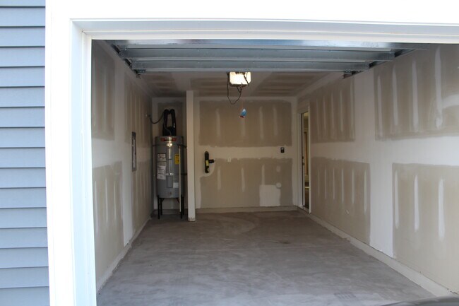 Garage 2 - 4174 High Glen Dr