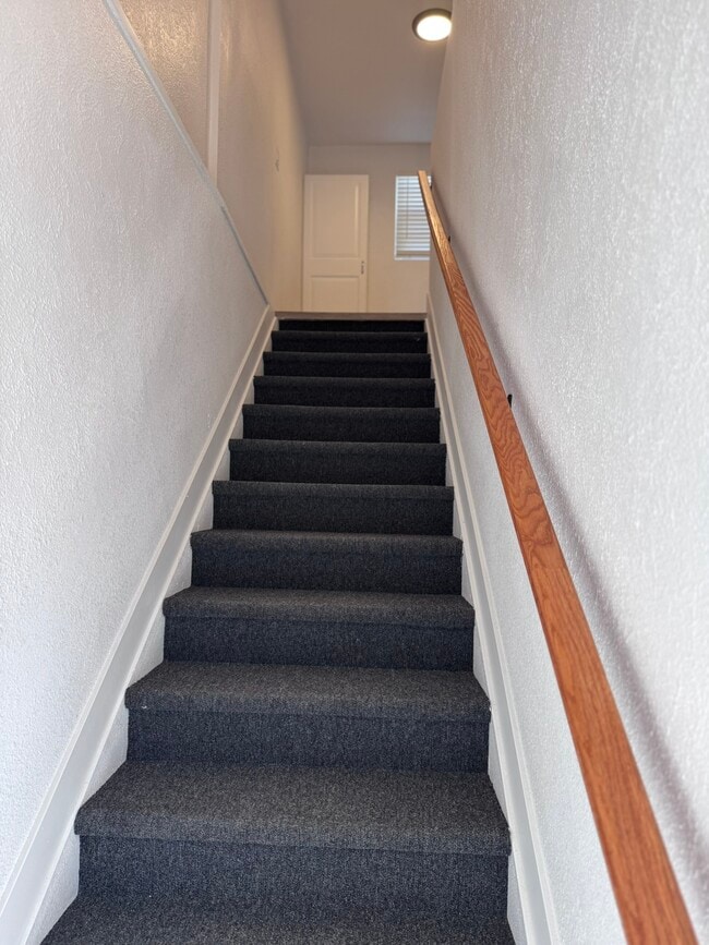 Building Photo - 5190 Washington St