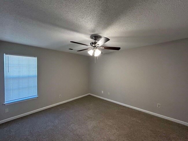 Photo - 7610 Bridelwreath Dr