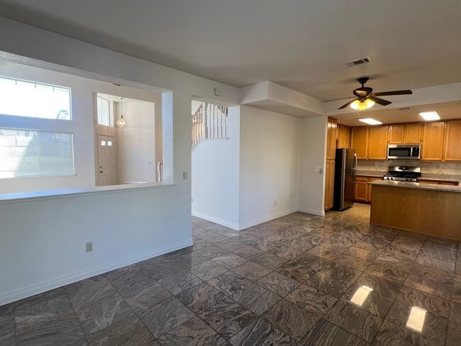 Photo - LOVELY 4 BEDROOM HOME IN LAGUNA CREEK!