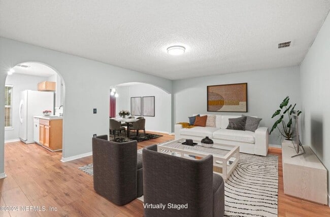 Photo - 11565 Hickory Oak Dr