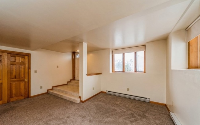 Photo - 996 Pleasant St