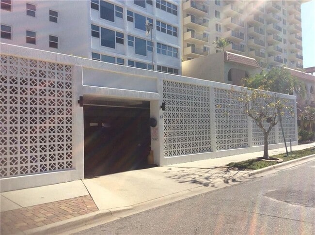Photo - 33 S Gulfstream Ave Unit 1001