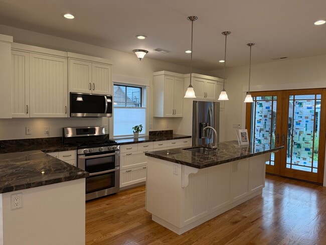 Building Photo - 1019 E 300 S Rental
