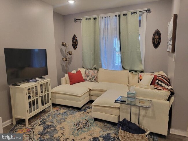 Photo - 5418 BALTIMORE Ave