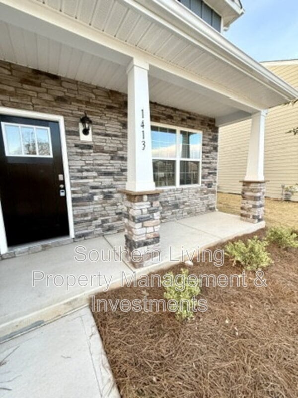 Photo - 1413 Secrest Cmns Dr