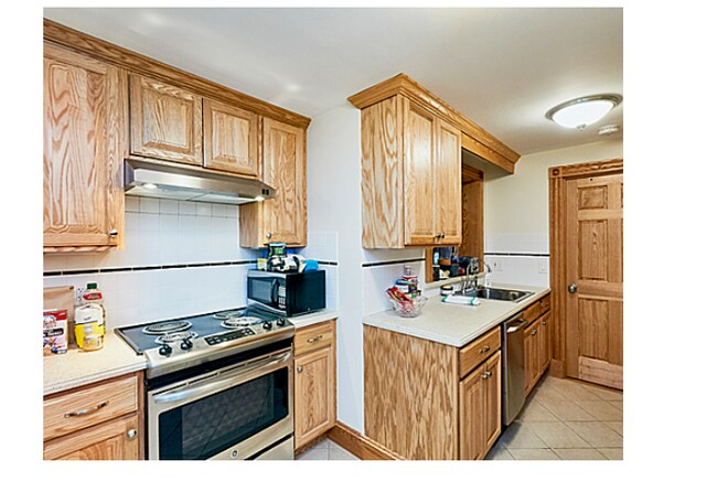 Photo - 14 S Russell St