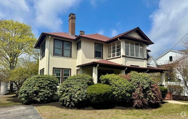 Building Photo - 199 Hillside Ave Rental