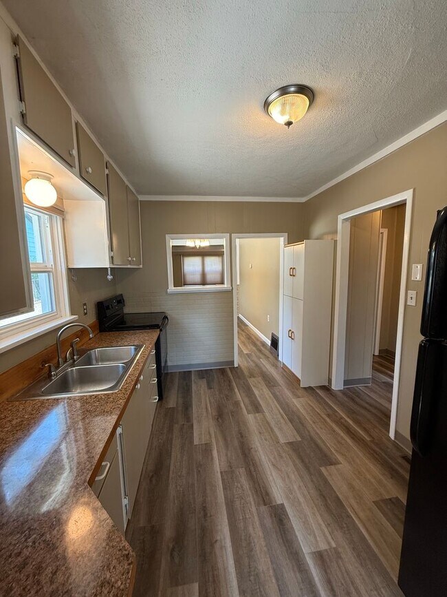 532 Parkhill Dr