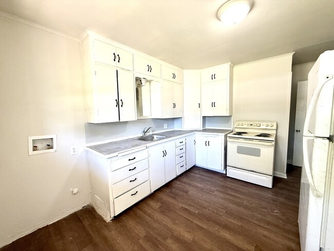 Photo - 1514 Harris St NW