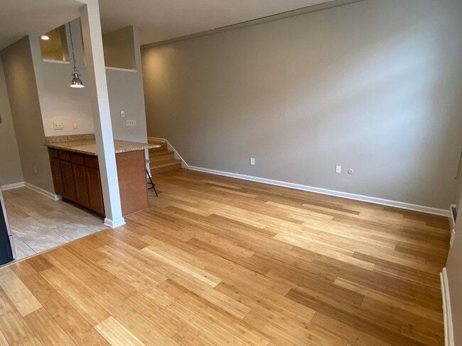 Loft 1-Bedroom (Unit 12)