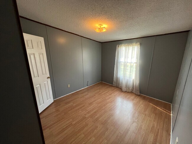 Photo - 3 Bedroom 2 Bath Double Wide Manufactured ...