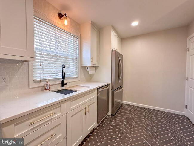 Photo - 226 Guthrie Ave