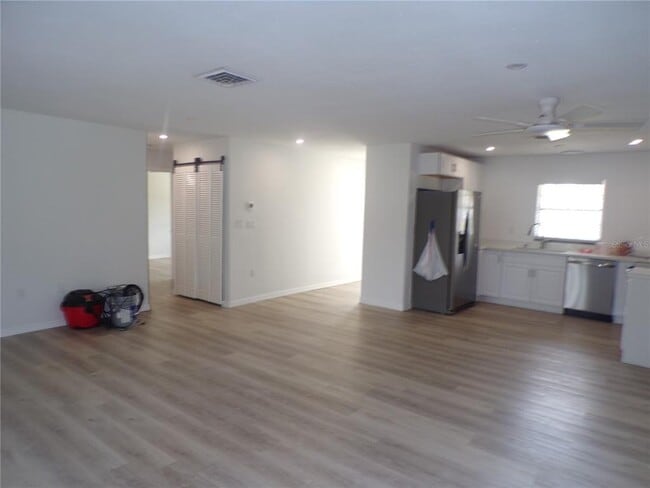 Photo - 421 Orchid Dr