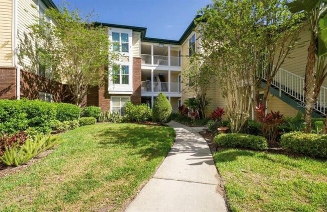 Building Photo - 4107 Chatham Oak Ct Unit 326