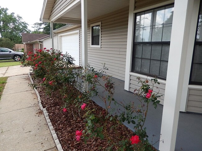 Photo - 740 Red Fern Rd