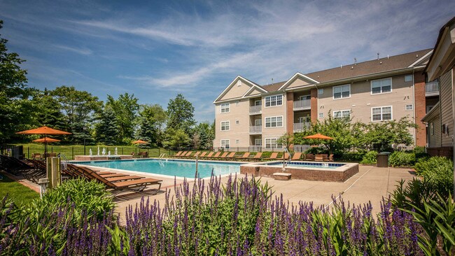 Swimming Pool - The Highlands at South Plainfield Apartments