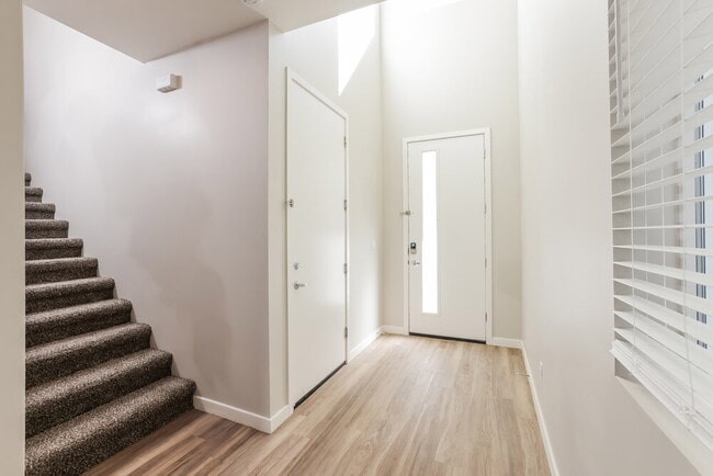 Photo - 14251 N 7th St