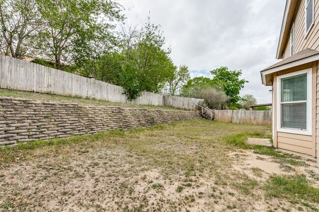 Photo - BEAUTIFUL 3-BEDROOM HOME IN NORTHCLIFFE