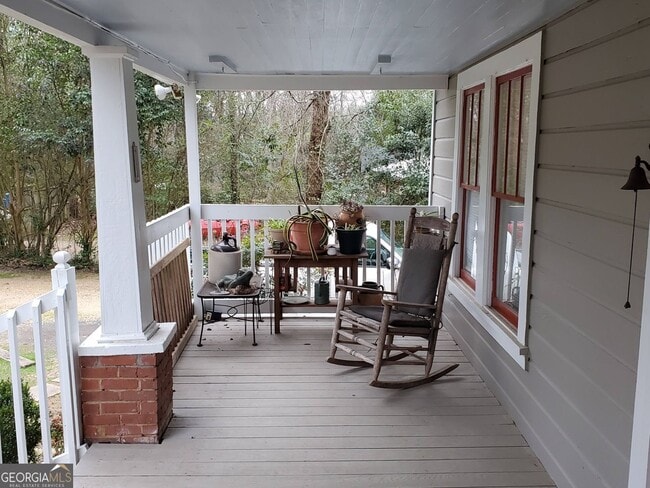 Photo - 220 Johnson Dr