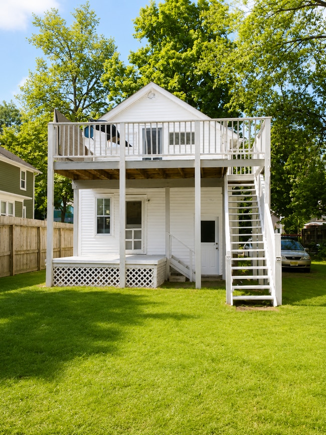 Photo - 525 6th Street