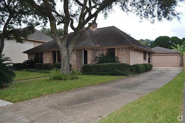 Building Photo - 3031 Green Fields Dr Rental
