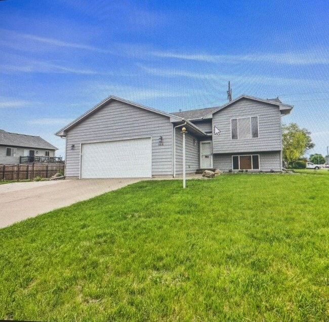 Building Photo - New Property!!