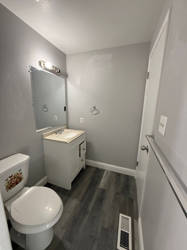 Photo - 2171 Rock Blvd